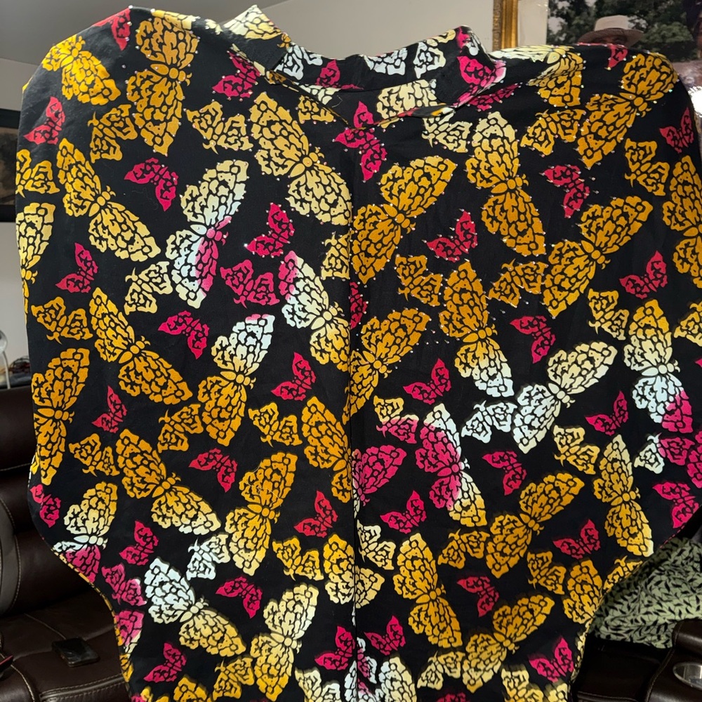 Colorful Leaf Patterned Blouse - image 1